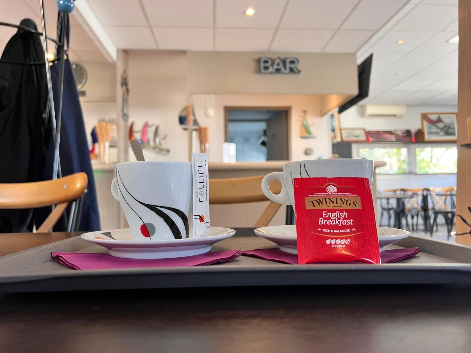 Contact Hotel Marseille Aubagne La Penne-sur-Huveaune Zewnętrze zdjęcie