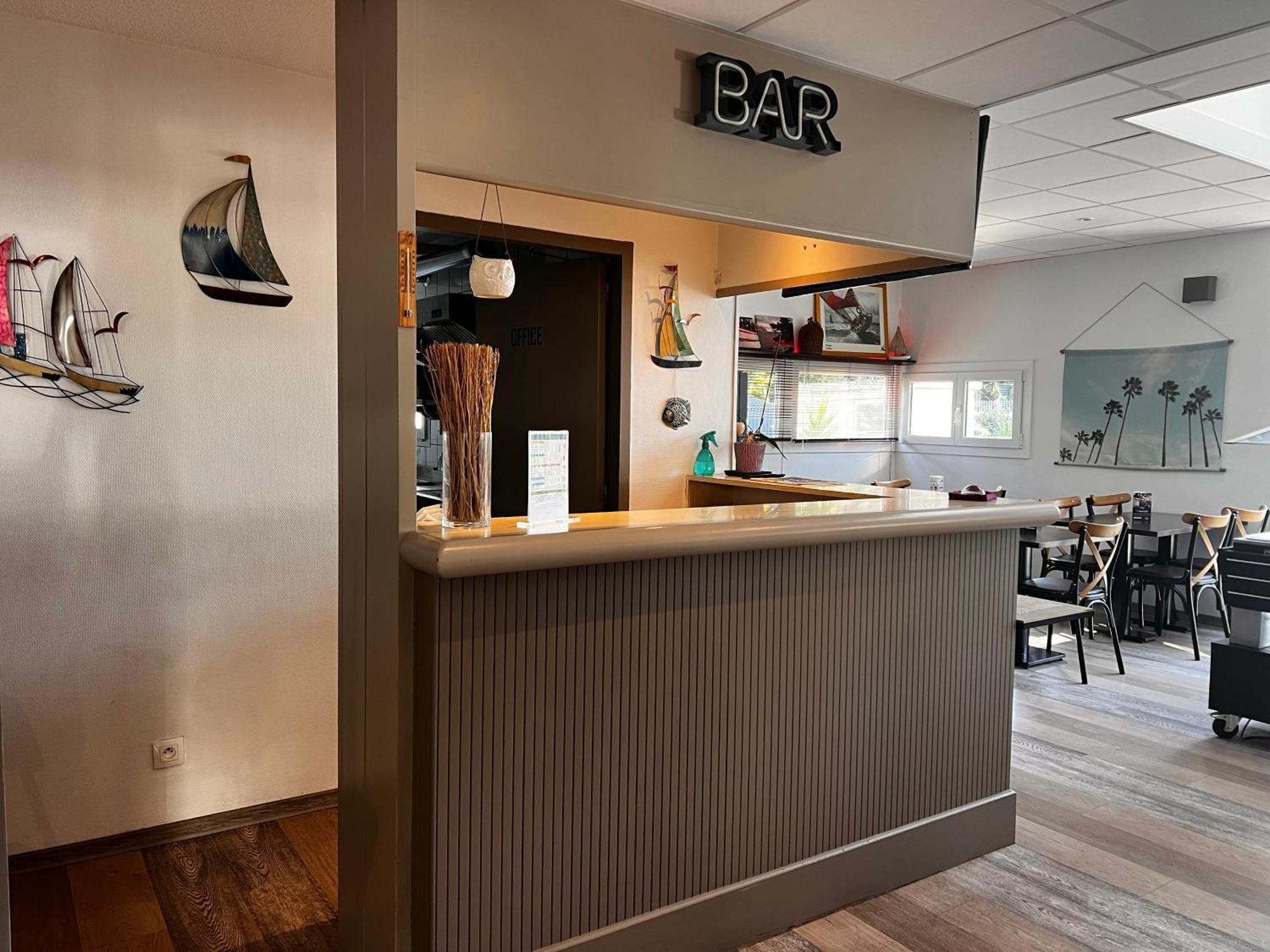 Contact Hotel Marseille Aubagne La Penne-sur-Huveaune Zewnętrze zdjęcie